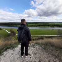 Утерен рюкзак в районе мистер хайд, гастробара каховка.