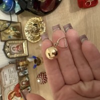 Потера серёжку рядом с ТЦ Шоколад Реутов ,4го марта .