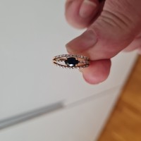 Потеряна серьга