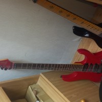 Потеряна электрогитара с процессором