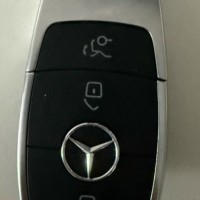 Потерян ключ от мерседес (прошу вернуть за вознаграждение)
