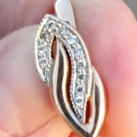 Потеряна золотая серёжка