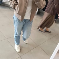 Утерян бомбер в автобусе 64