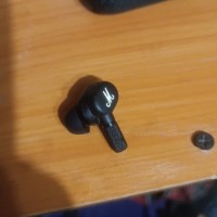 Потерян наушник