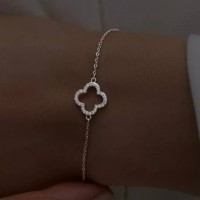 Потеряла браслет