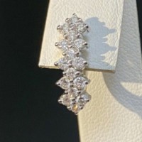 Потеряла сережку